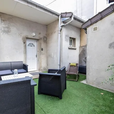 Апартаменты Cosy Studio Avec Grande Terrasse De 25 M2 Роменвиль