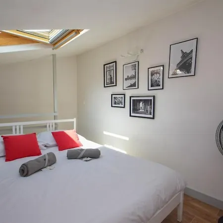 Cosy Studio Avec Grande Terrasse De 25 M2