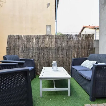 Апартаменты Cosy Studio Avec Grande Terrasse De 25 M2 Роменвиль